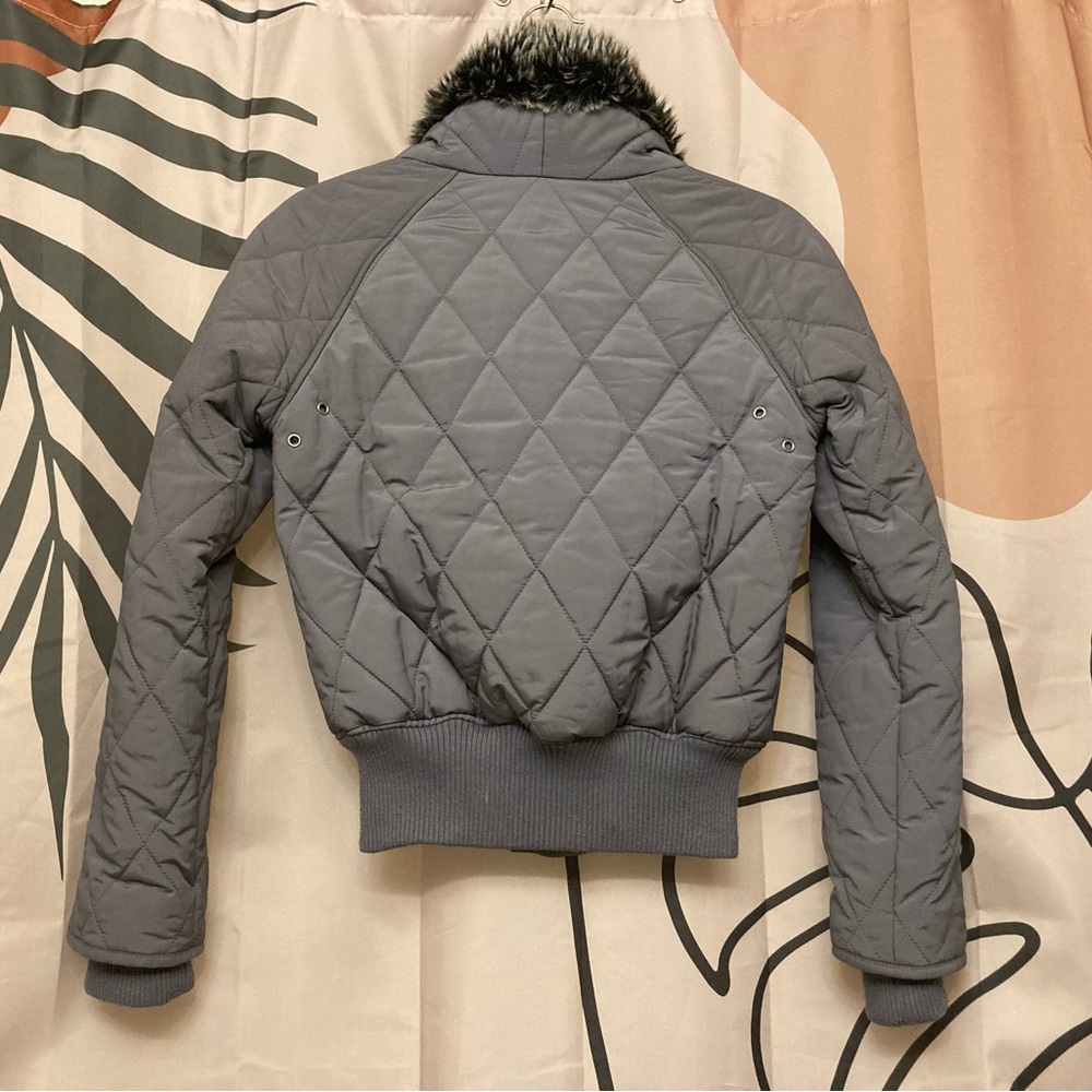 Vintage French Connection Cropped Bomber Style Puffer Jacket - Picture 3 of 6